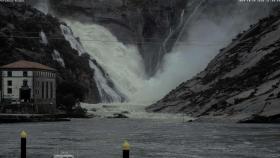 Las espectaculares imágenes de la cascada de O Ézaro, a rebosar por las lluvias