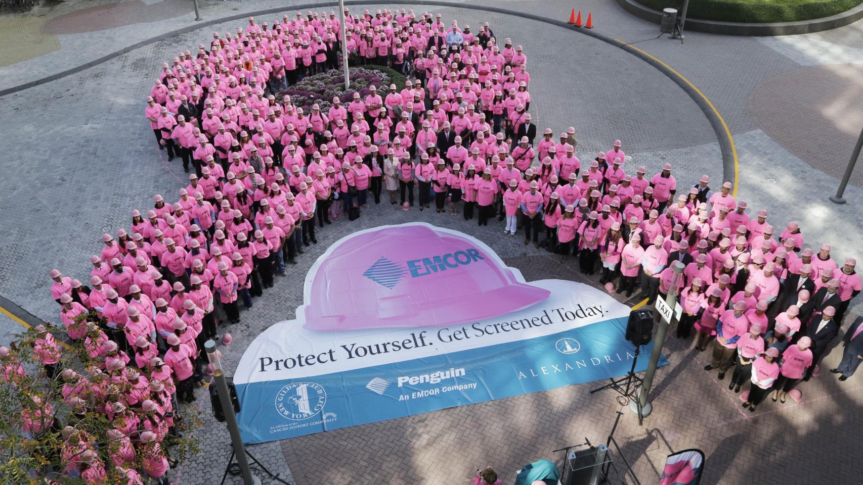 Un acto conmemorativo del Día Internacional del Cáncer de mama