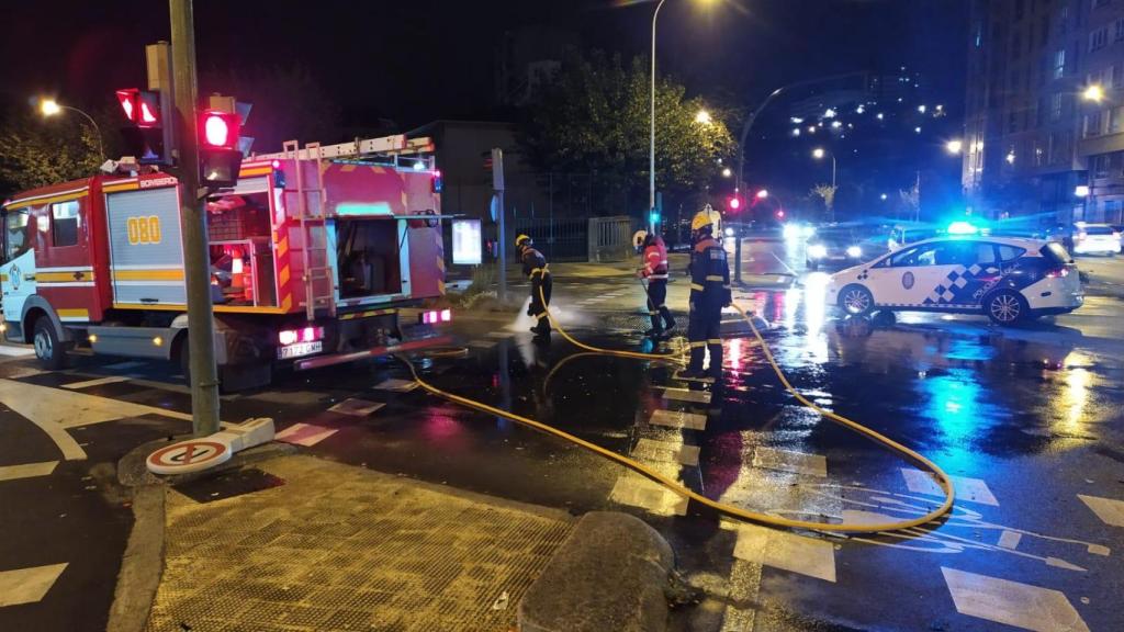 Un accidente entre dos coches se salda con dos heridos leves en A Coruña