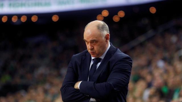 Pablo Laso dirigiendo al Real Madrid