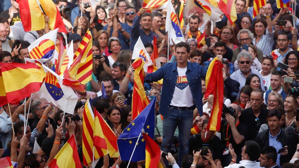 Rivera, tras su mitin en la Plaza de Sant Jaume.