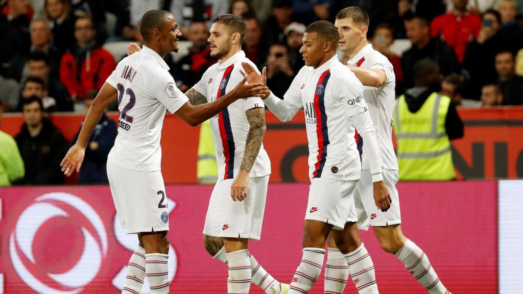 Los jugadores del PSG celebran un gol