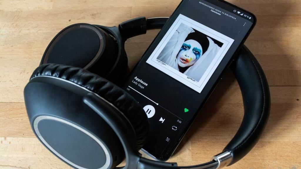 Cómo elegir los mejores auriculares para producir música en tu