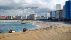 Duna en la playa de Riazor.