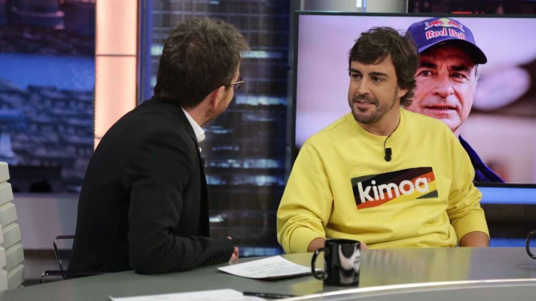 Fernando Alonso, en El Hormiguero con una sudadera de su marca Kimoa