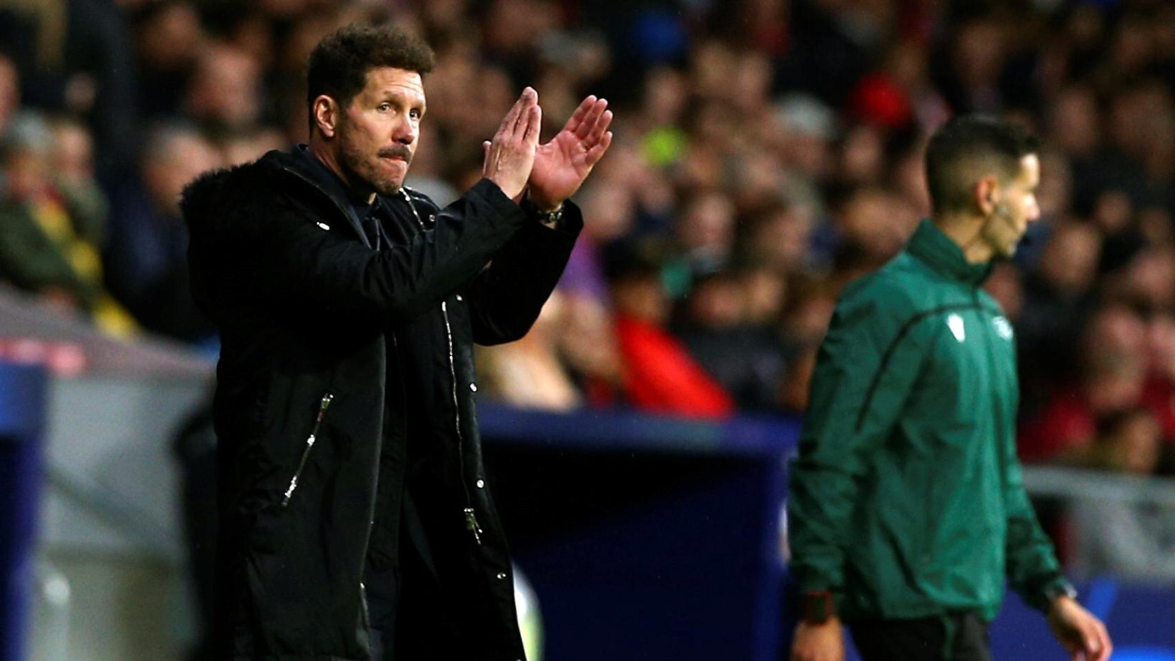 Simeone, durante un momento del partido entre el Atlético de Madrid y el Leverkusen