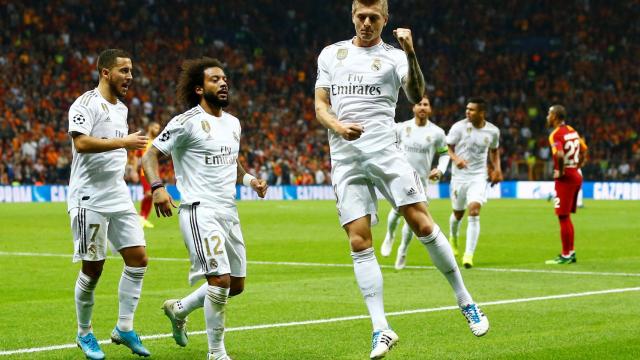 Toni Kroos celebra su gol al Galatasaray