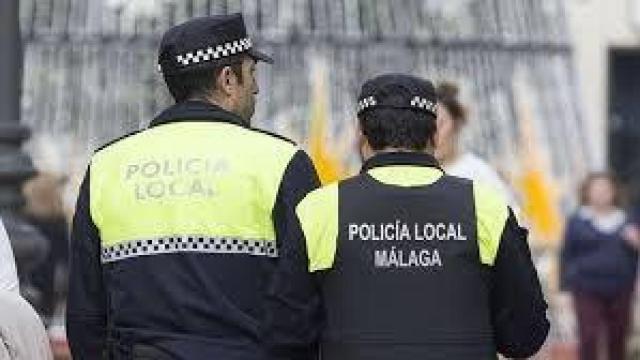 Cuando los agentes llegaron a la vivienda, el agresor todavía se encontraba ahí. Fue detenido.