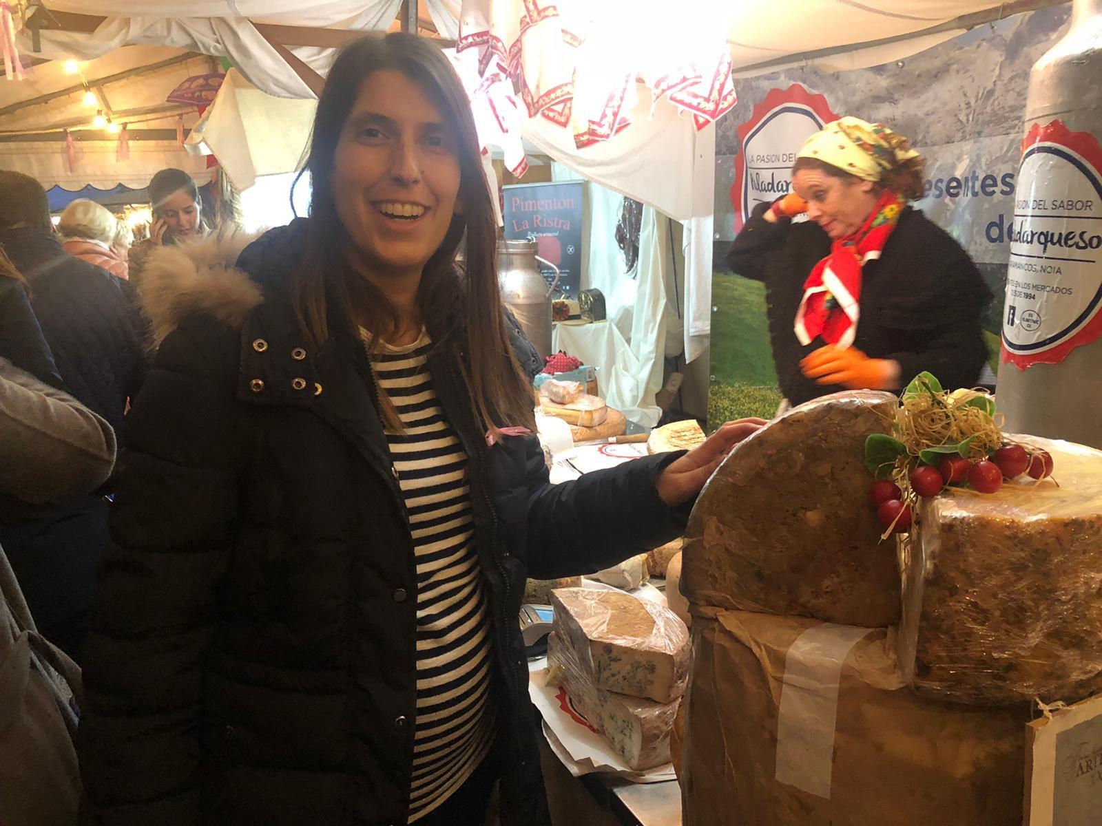 María Vilas en la Feria Histórica de Arteixo el pasado domingo (@mariasvilas)