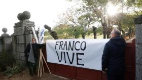 Pancarta en el Valle de los Caídos.