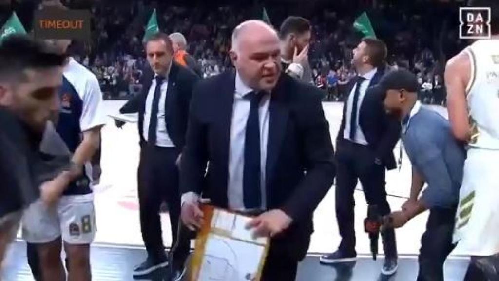 Pablo Laso ante el Anadolu Efes