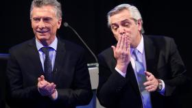 Macri y Alberto Fernández tras uno de los debates electorales