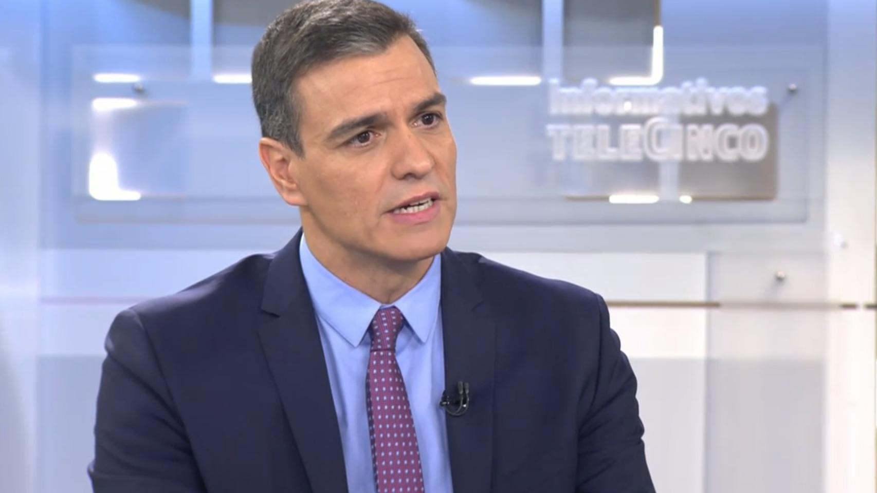 El presidente del Gobierno en funciones, Pedro Sánchez, entrevistado en Informativos Telecinco.