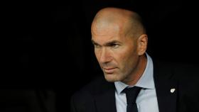 Zidane, en el banquillo del Santiago Bernabéu