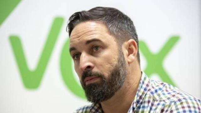 Santiago Abascal, icono gay según Jiménez Losantos