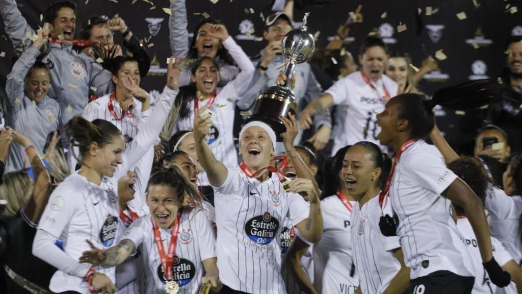 El Corinthians gana la Libertadores femenina con Galicia en la camiseta