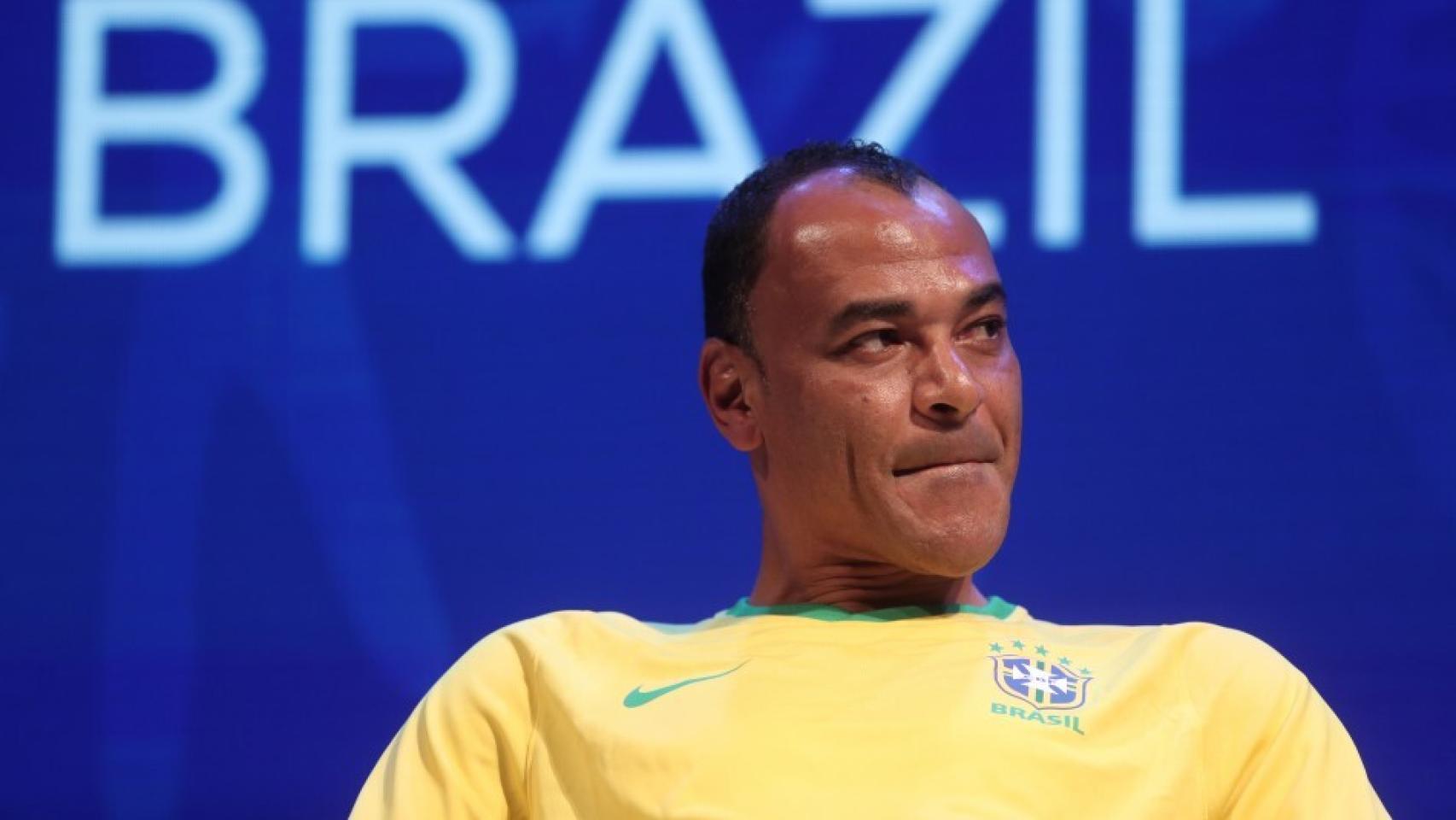 Cafú, durante un acto con la selección