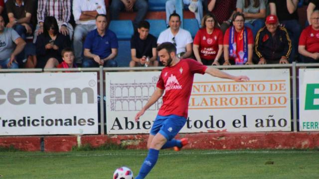 Dani Cabezuelo volverá a vestir la elástica rojilla