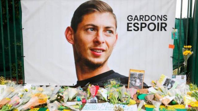 FIFA amenaza al Cardiff City: sin poder registrar jugadores hasta que pague por Emiliano Sala