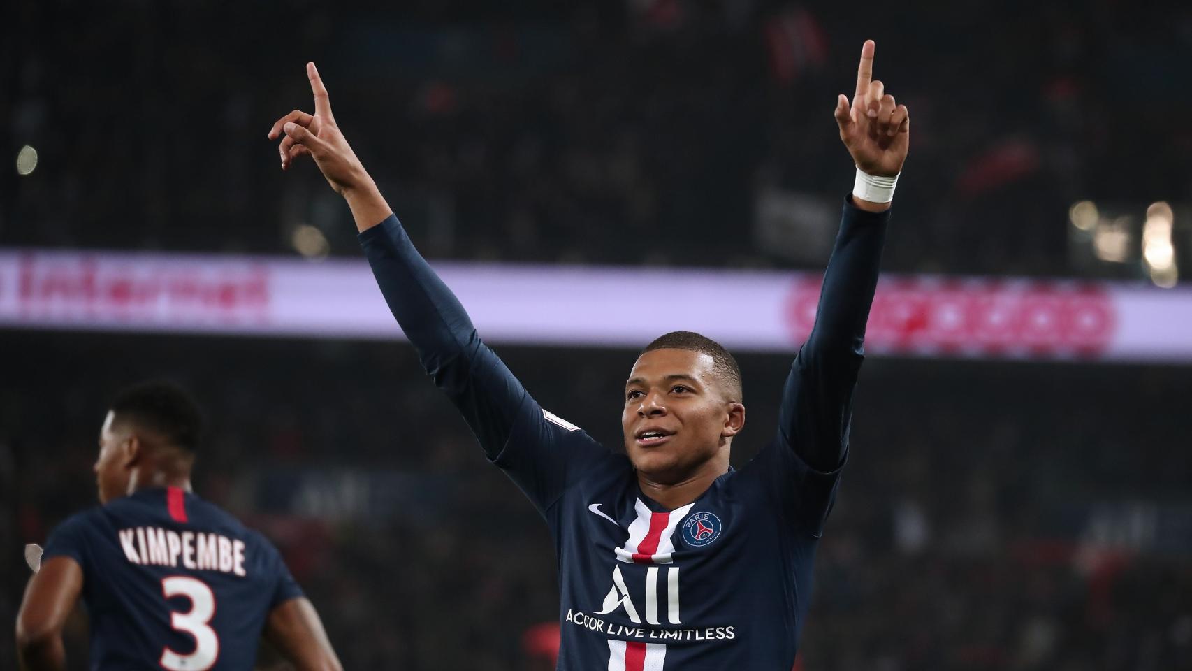 Mbappé celebra un gol con el PSG