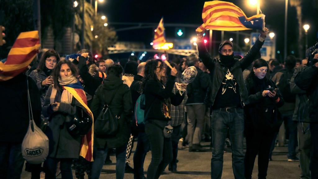 Concentración de los CDR contra la visita de la Casa Real a Barcelona.