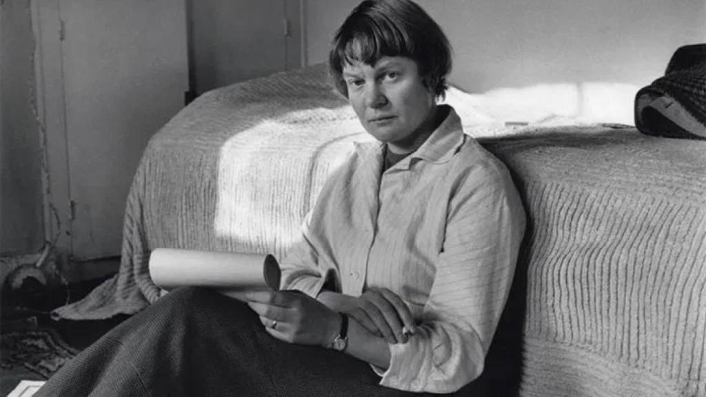 Iris Murdoch fotografiada por Ida Kar en 1957