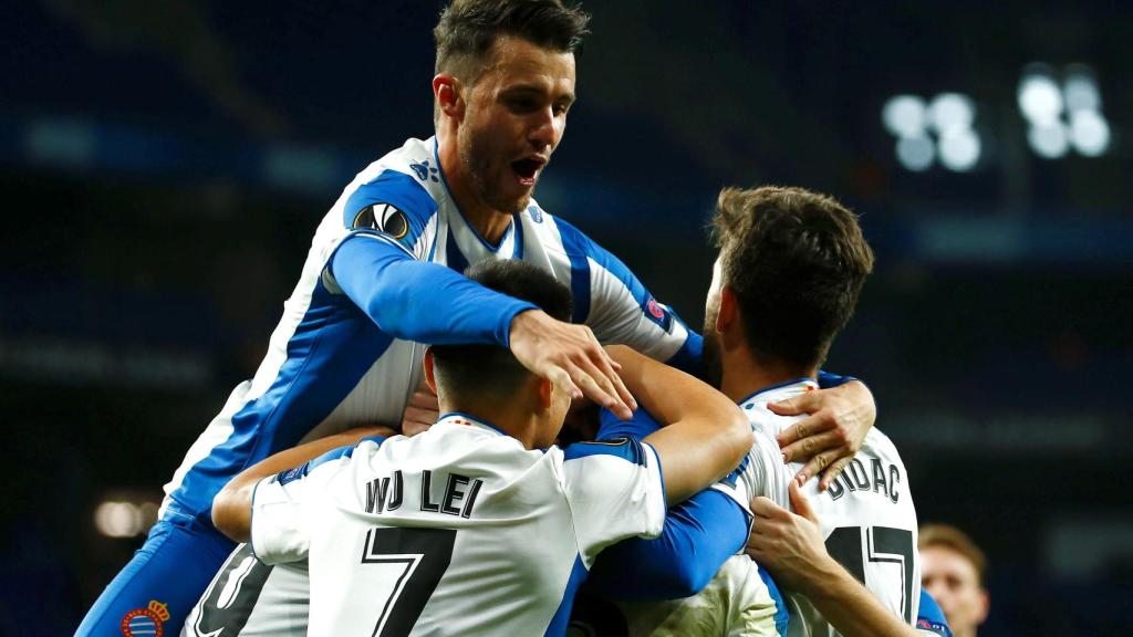 Los jugadores del Espanyol celebrando.