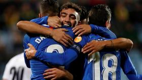 Munir celebra un gol con sus compañeros ante el Dudelange.