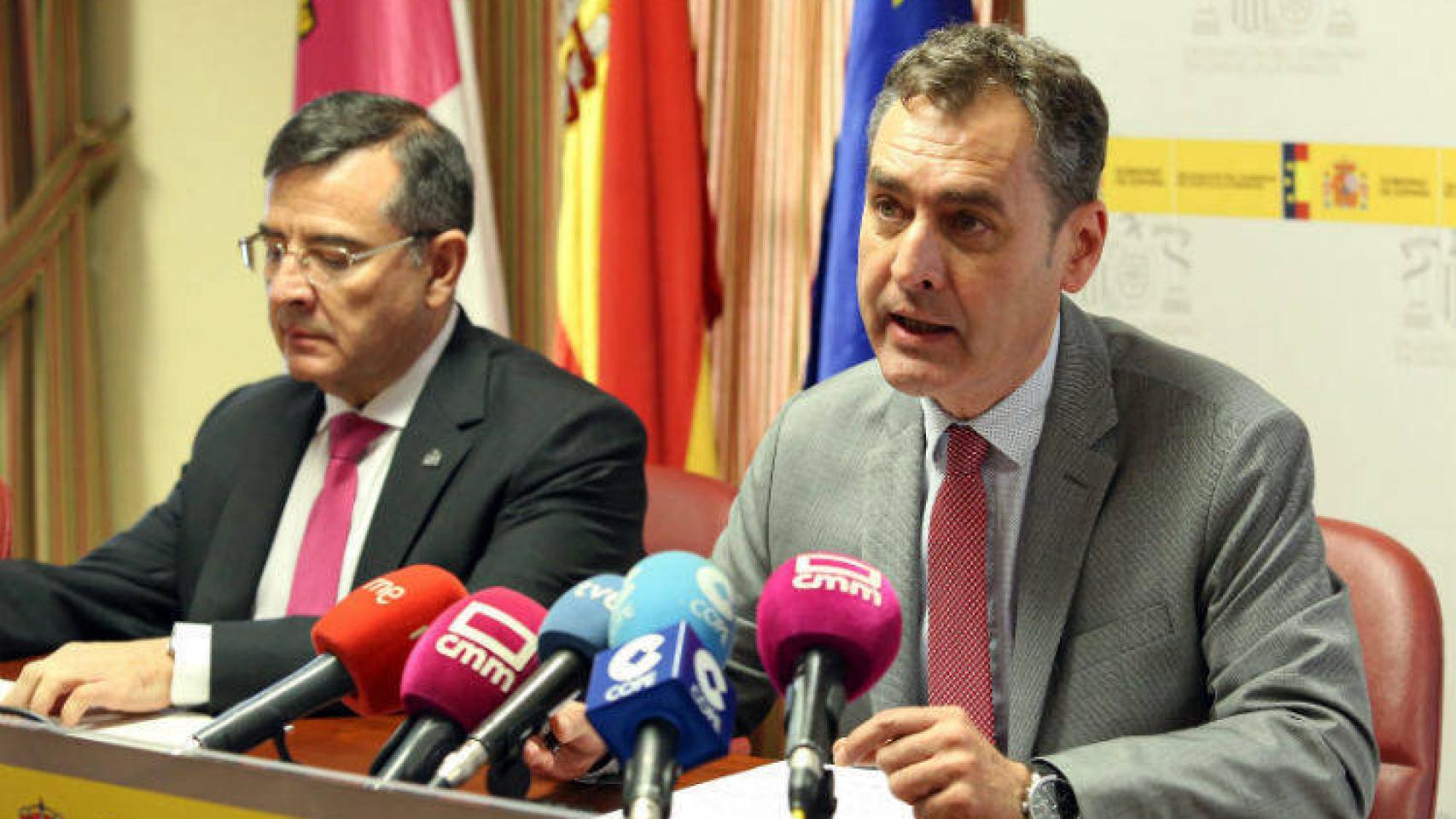 Carlos Ángel Devia y Francisco Tierraseca, este jueves en rueda de prensa. Foto: Óscar Huertas