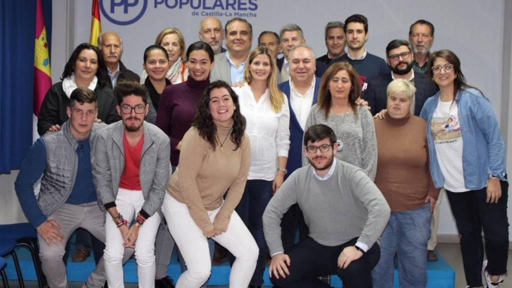 Vicente Tirado, número uno del PP al Congreso por Toledo, ha cerrado junto a la secretaria regional, Carolina Agudo, y otros miembros de la candidatura