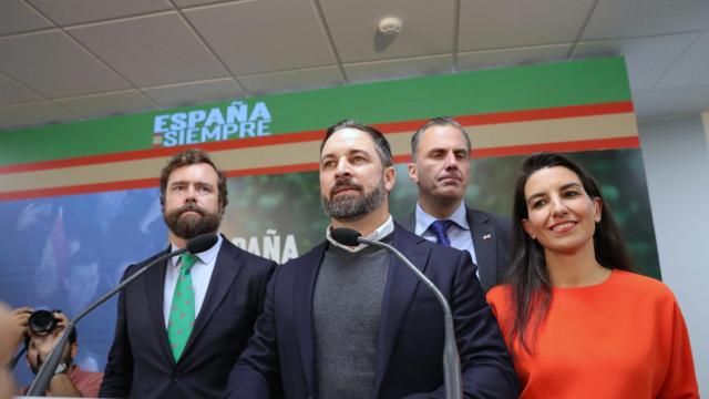 Abascal insiste en que Vox no atacará a otros partidos que desbloqueen la formación de Gobierno