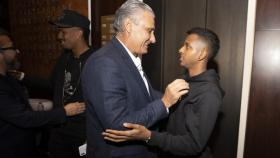 Tite, seleccionador de Brasil, junto a Rodrygo