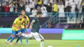 Leo Messi, lanzando el penalti