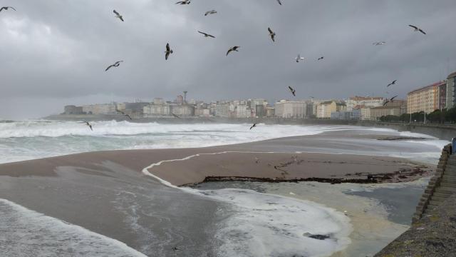 temporal cecilia borrasca tiempo playa paseo