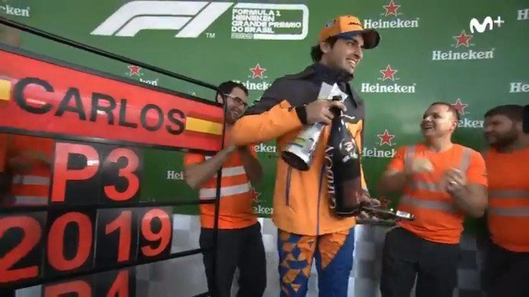 Así fue la extraña celebración de Carlos Sainz de su primer podio