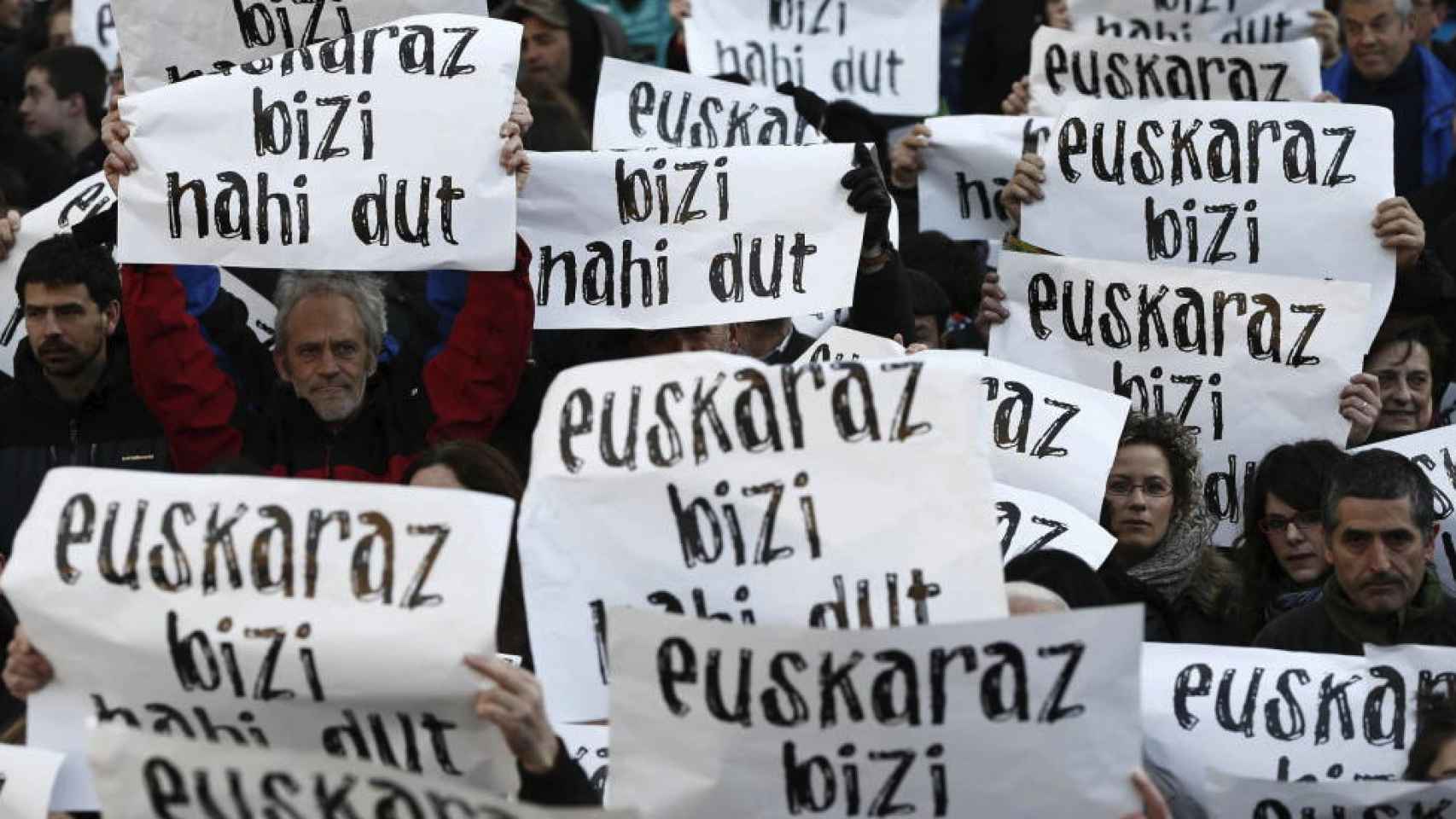 Manifestación para reivindicar el derecho a poder vivir en euskera.