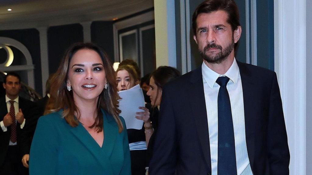 Chenoa y Miguel Sánchez Encinas, en uno de sus últimos actos públicos.