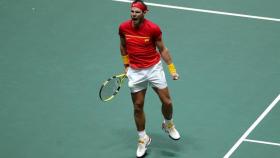 Nadal, celebrando un punto en el partido de dobles ante Argentina.