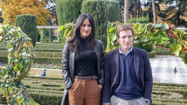 La vicealcaldesa de Madrid, Begoña Villacís, y el alcalde de la ciudad, José Luis Martínez Almeida, este domingo.