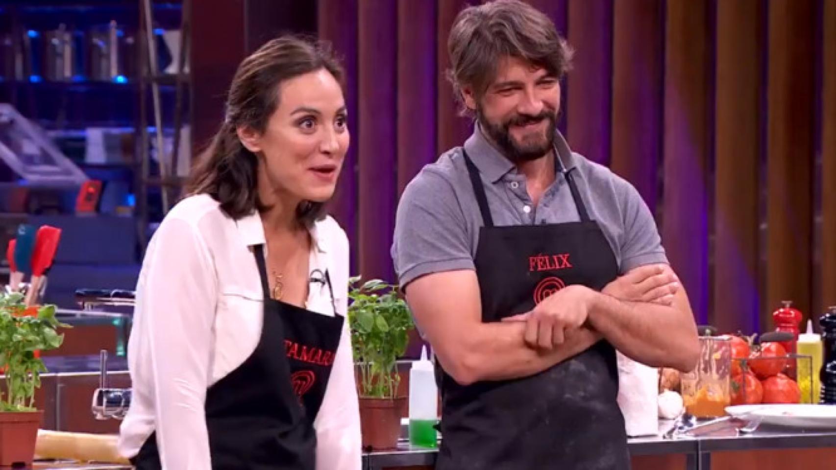 Tamara Falcó y Félix Gómez durante un cocinado en 'MasterChef Celebrity'.