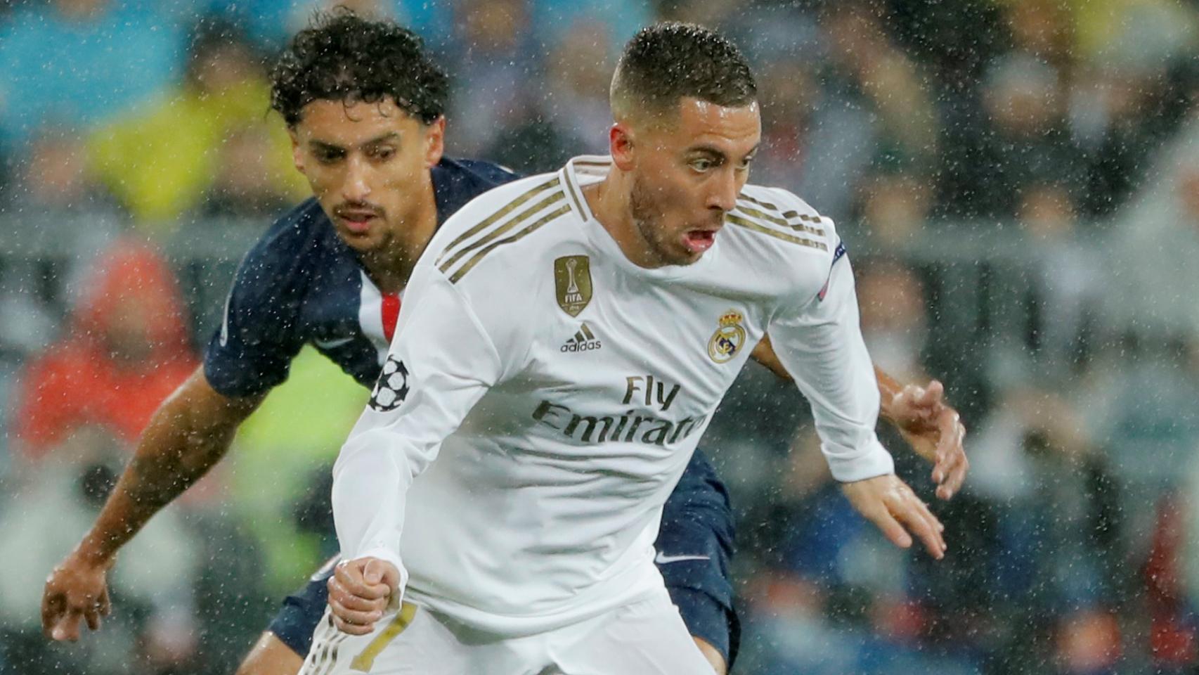 Marquinhos presiona a Eden Hazard