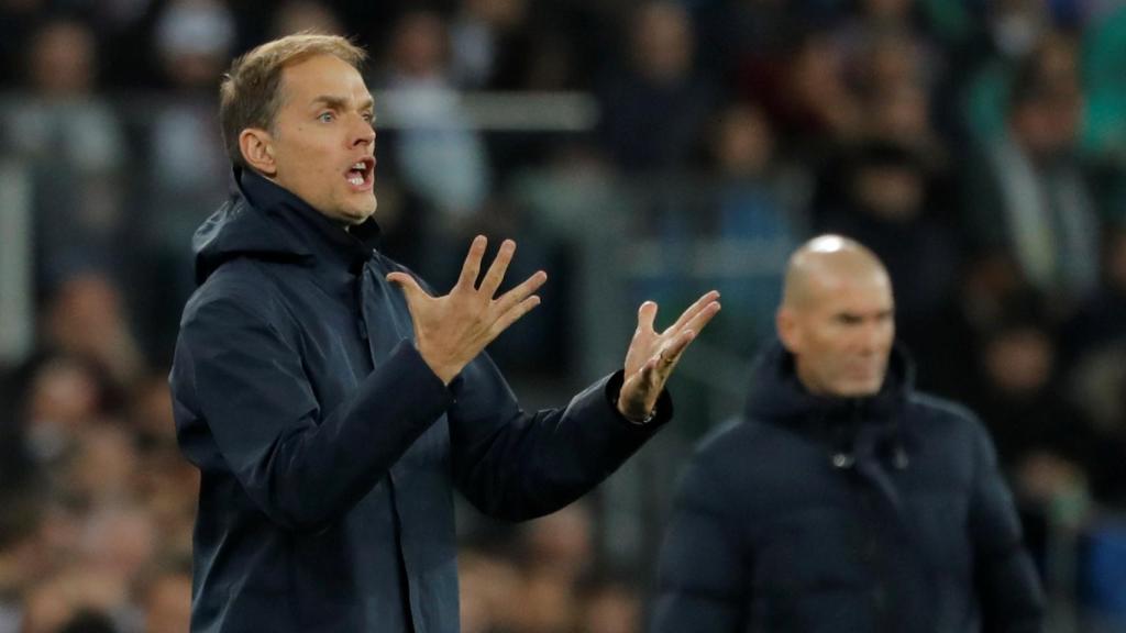 Thomas Tuchel, en la banda del Santiago Bernabéu, enfadado con sus jugadores