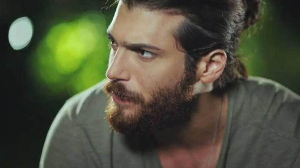 Can Yaman es Can Divit en 'Erkenci Kus: Pájaro soñador' (Divinity)