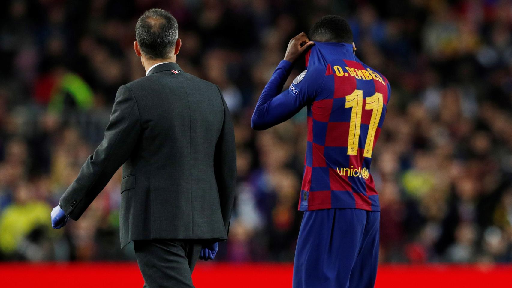 Ousmane Dembélé abandona el campo lesionado