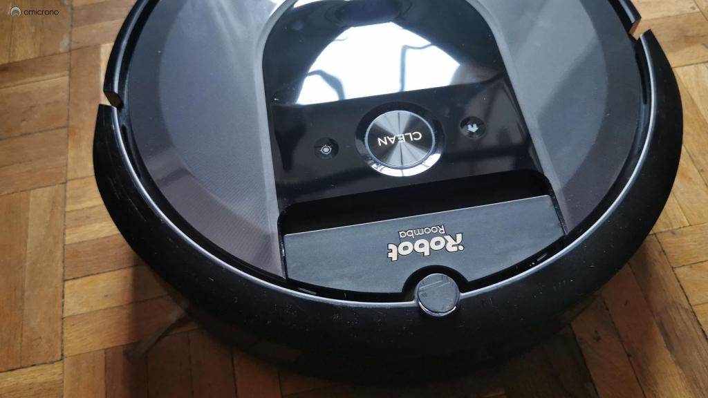 Roomba i7+