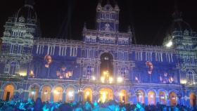 A Coruña estrena su vídeo mapping navideño en la plaza de María Pita