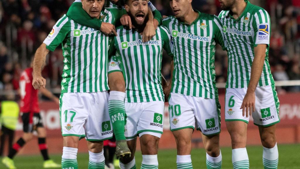Los jugadores del Betis celebran un gol en La Liga 2019/2020