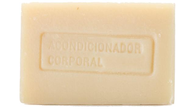 Acondicionador corporal sólido con aguacate y aceite de oliva de WaiWai.