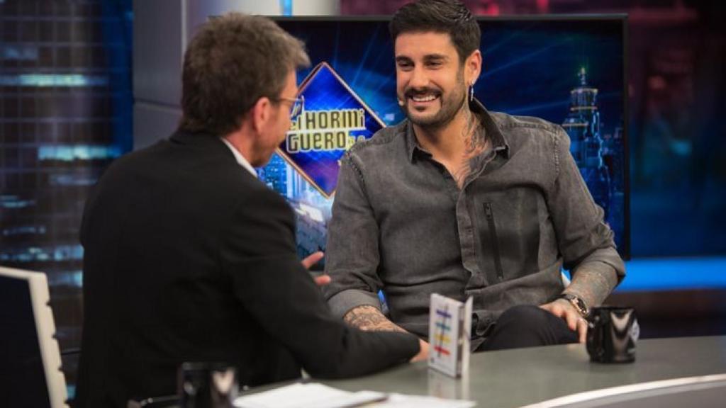 Melendi repasó sus veinte años de carrera junto a Pablo Motos.