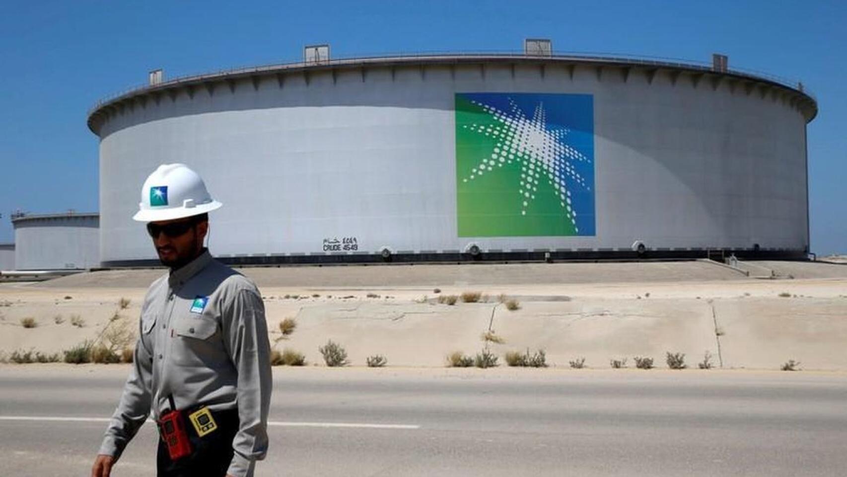 Un depósito de petróleo de Saudi Aramco.